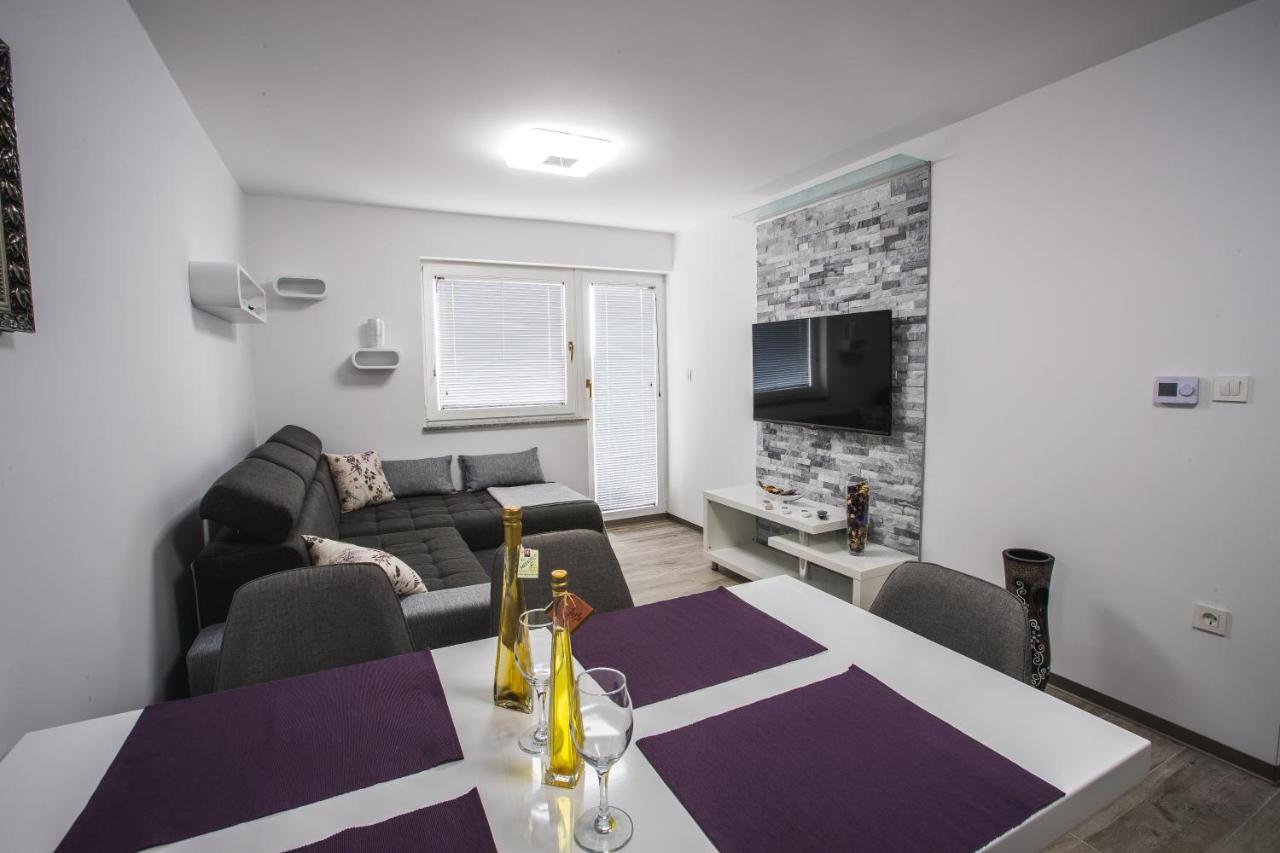Apartment Ma&Ja With Hot Tub Metlika Luaran gambar